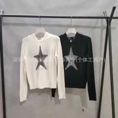 深セン南油24フランス式早秋新作丸首刺繍五角星アルファベット帽子ニットセーター