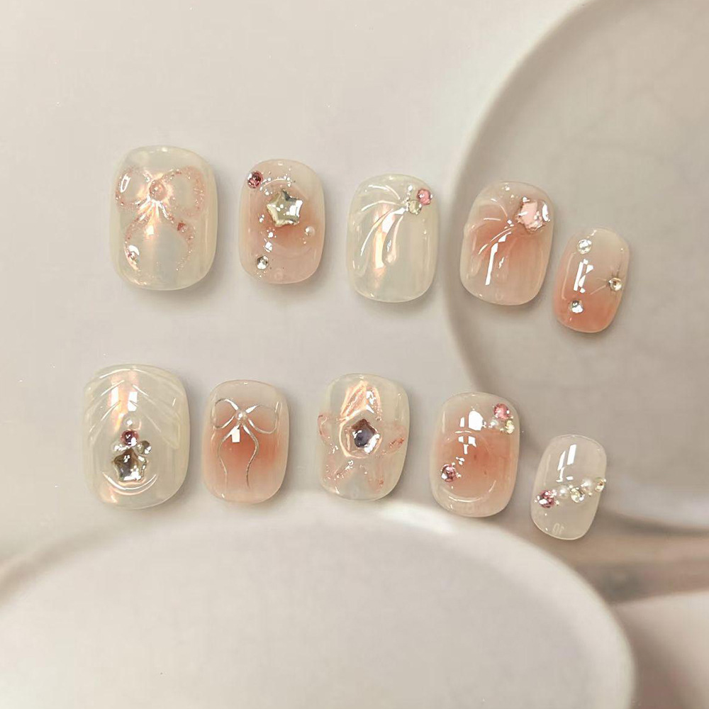 30 piezas de blush gradiente blanqueamiento desgaste de uñas estereoscópicas conchas de arco de diamante de uñas pequeñas uñas falsas libros rojos lotes mixtos