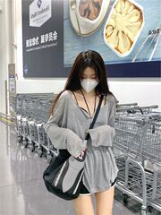 慵懒风灰色长袖t恤女秋季新款薄款宽松显瘦小个子休闲打底衫上衣
