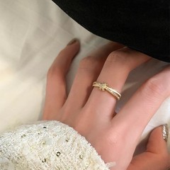 ゴールデンオイルドリップノットダブルレイヤーリング、女性用、ニッチデザイン、軽い高級感、ハイエンド、ユニークな気質、絶妙で多用途なリング
