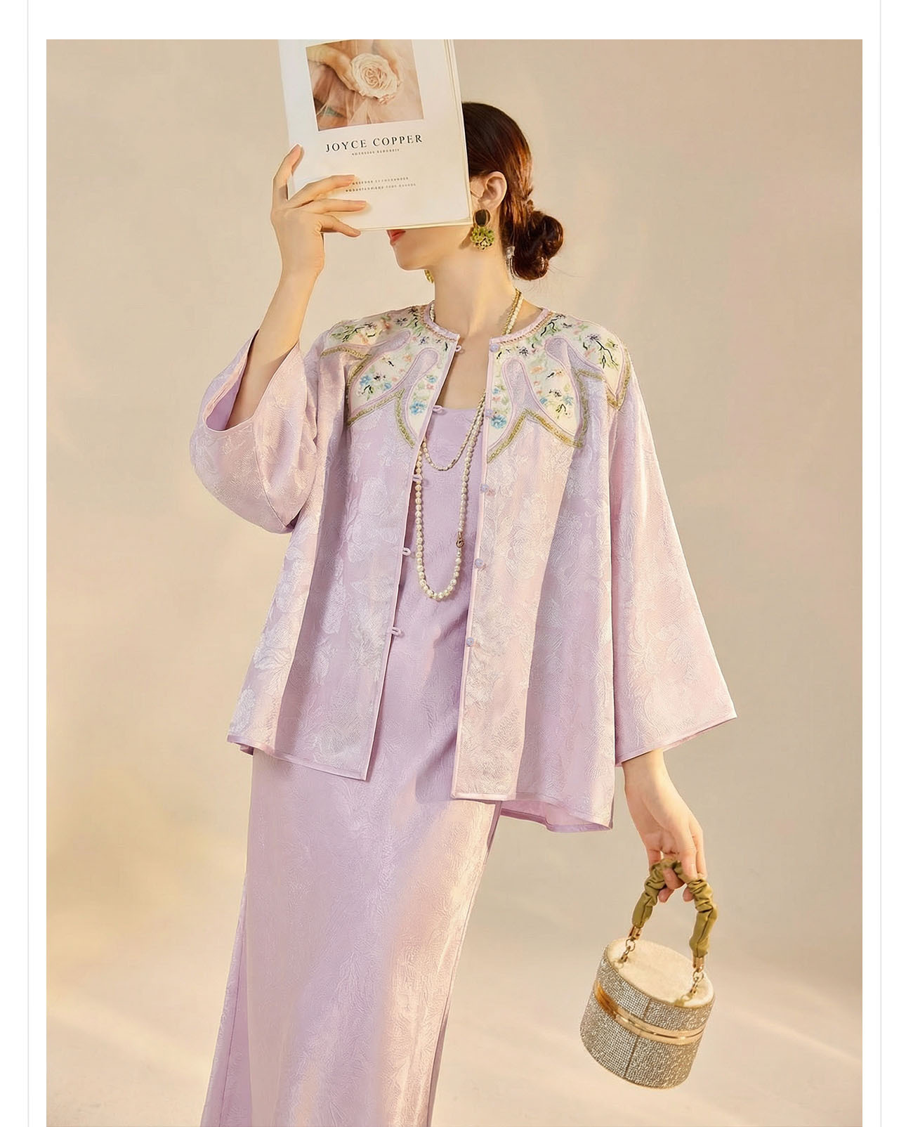Áo sơ mi nữ thêu hoa kiểu Trung Hoa mới, phong cách cổ điển, nút áo jacquard sang trọng — màu tím nhạt chi tiết 15