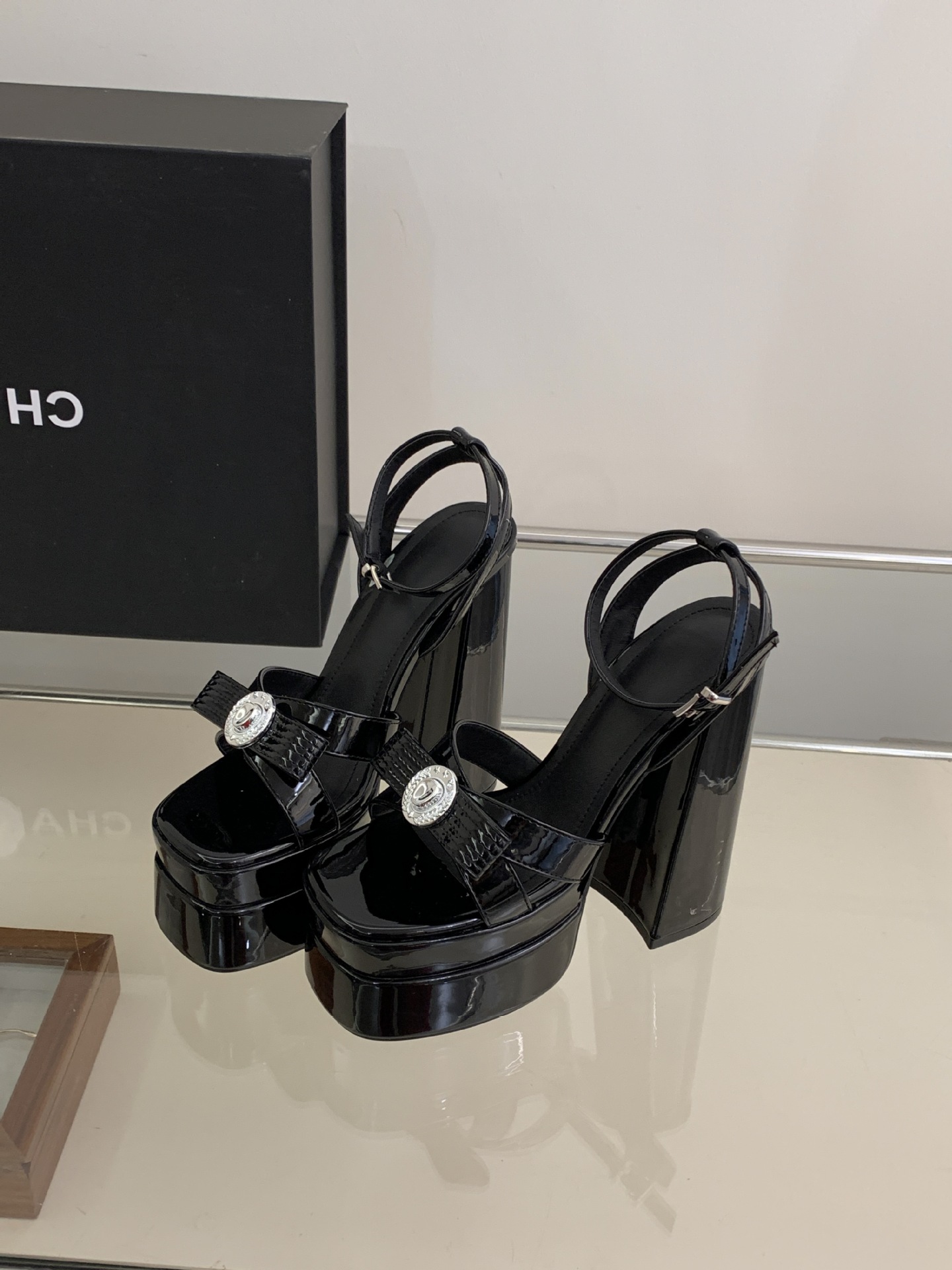 Sandal cao gót nữ hở mũi gót vuông phong cách châu Âu — màu đen chi tiết 13