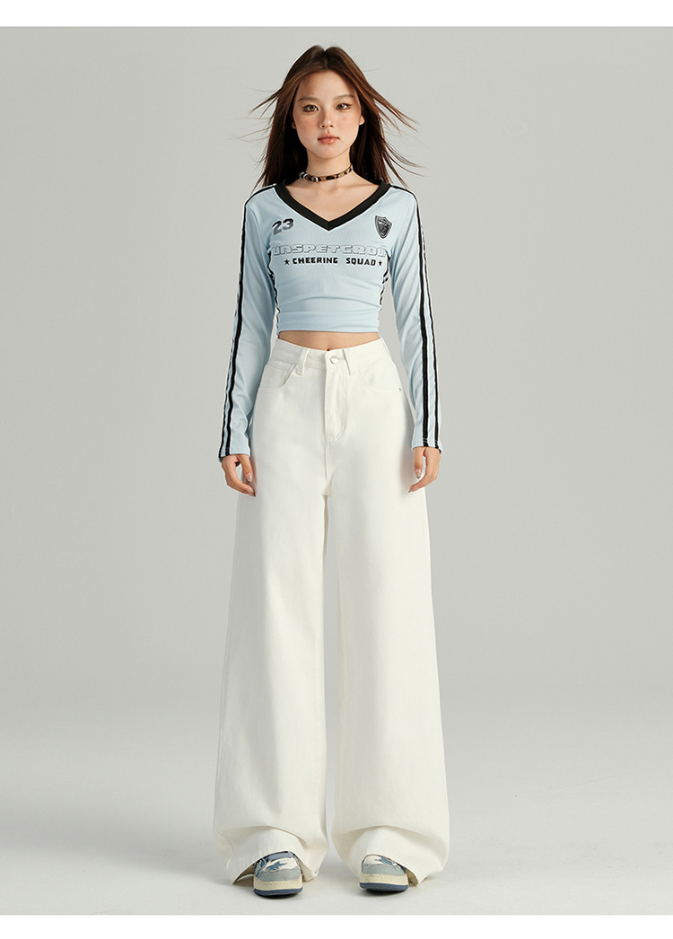 Jeans femme taille haute et jambes larges coupe droite chic_voghion.com