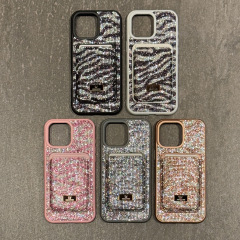 マグネット式カードホルダー付きスマホケース、ラインストーンゼブラ柄キラキラスマホケース、iPhone16Promax用Appleスマホケース工場