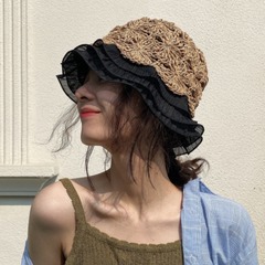 日本の透かし彫り編みレースの縁の麦わら帽子の女性の夏の甘い百合のハスの葉の辺の漁師の帽子は顔の小さい休暇の盆の帽子を現します。