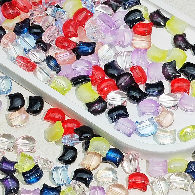 Small fresh semi-transparent glass kitten cute cat head beaded glass loose beads diy bracelet accessories material wholesale