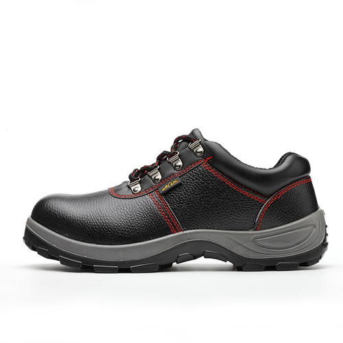 Manufacturer wholesale slip-resistant and waterproof safety shoes for men, safety work in factories, hardworking women anti-strike plastic head, wear-resistant and insulated