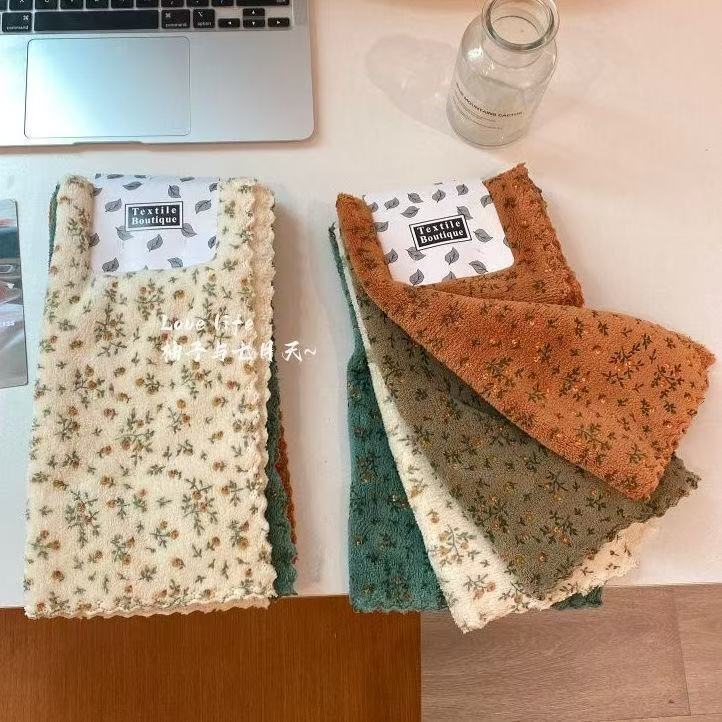 Soft and Absorbent Kitchen Cleaning Cloth, Non-Oil-Absorbing Floral Korean-Style Dish Towel, Kitchen Cloth, Coffee Soft and Absorbent Kitchen Cleaning Cloth, Non-Oil-Absorbing Floral Korean-Style Dish Towel, Kitchen Cloth, Coffee