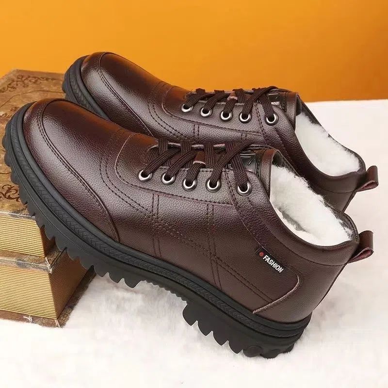 Zapatos de algodón de invierno para hombres nuevos más zapatos de herramientas cálidos gruesos de terciopelo zapatos de moda coreana zapatos de moda zapatos de algodón antideslizantes para exteriores