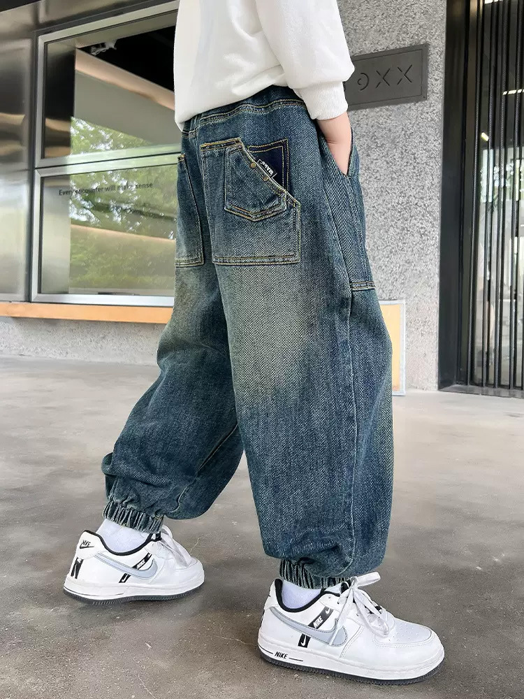 男の子用デニムパンツ 春秋2025 子供用パンツ 裏起毛 大きめサイズ ゆったりストレートパンツ 男の子 韓国風 人気ブランド