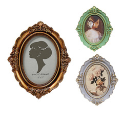 European-style carved resin photo frame, creative combination that can be placed or hung on a table to decorate the wall, desktop bedroom photo frame