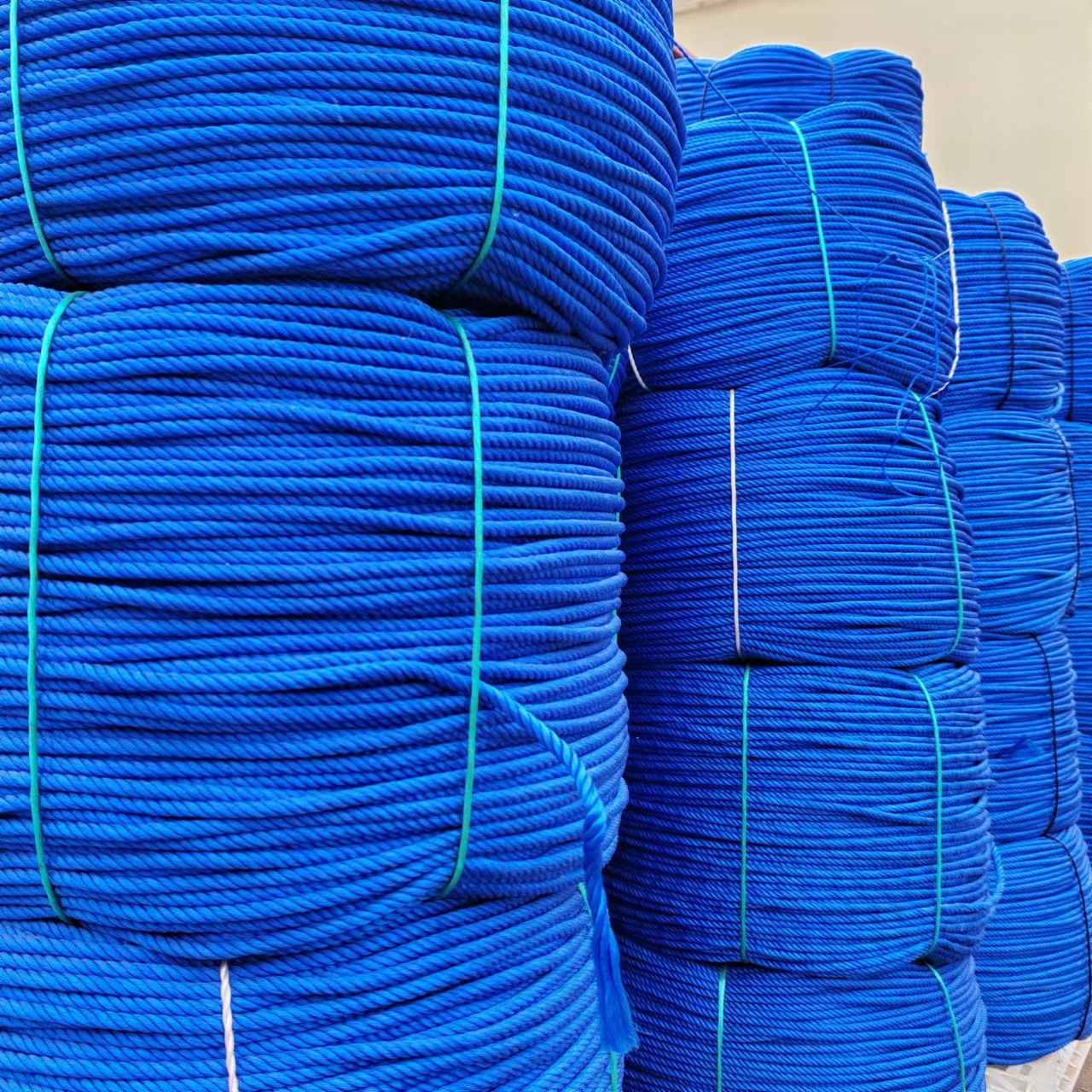 厂家批发 大棚压膜 捆绑 晾衣晒被 渔网聚乙烯（PE）绳子