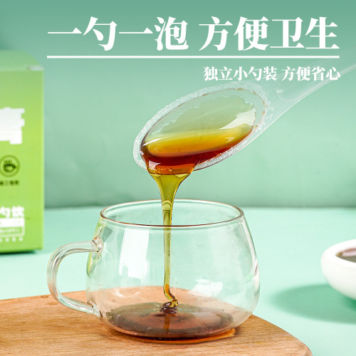 A scoop of pear honey convenient nutritious paste manufacturer 130g brewing beverage goji fruit loquat pear juice handmade cooking