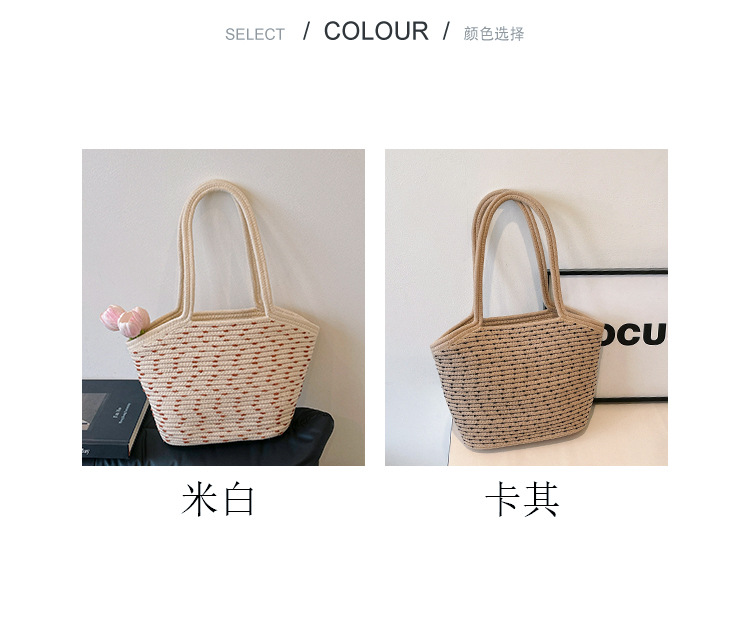 A trendy and stylish underarm bag for summer, a simple single-shoulder bag for women, and a fashionable, casual, and high-quality bag Application Scenario