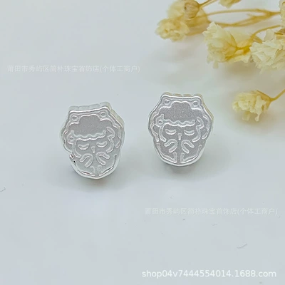 999 pure silver cartoon-style simple drawing of a little sheep, used as a charm bead or spacer bead for handmade DIY braided bracelets, pure silver sheep zodiac accessory (Zərgərlik ara hissələri) - little-lamb-1-approximately-033g-01-3d-pure-silver-999