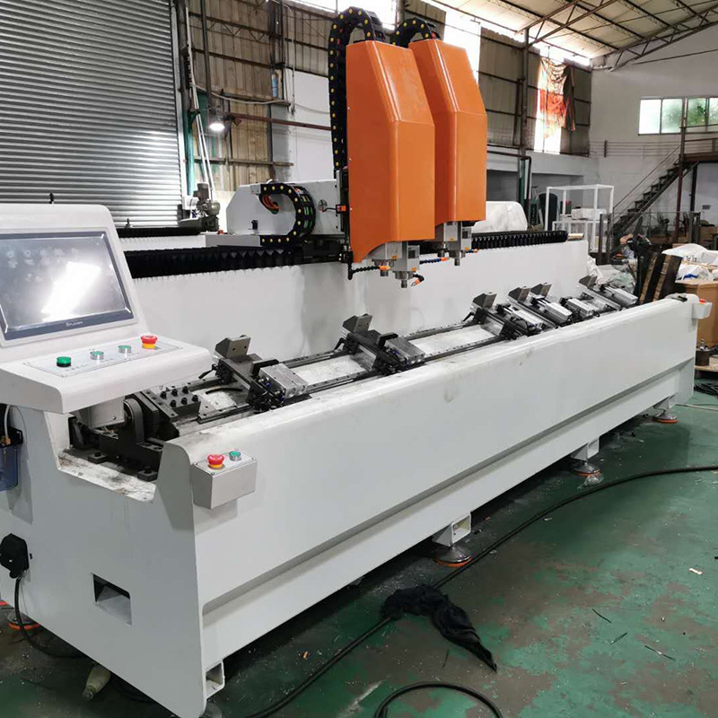 广东云雕工业铝材钻攻中心  铝合金极简门钻孔机不锈钢铝塑板加工