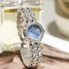 手錶女新款手錶女士炫彩漸變貝殼面小圓表設計氣質輕奢小眾女表