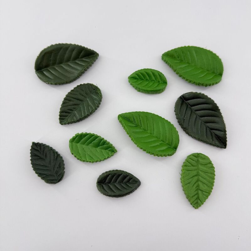 Manufacturer's In-Stock Artificial Leaves, Simulated Plants, Green Leaves, Christmas Tree Decoration Leaves, DIY Handmade Wreath Materials