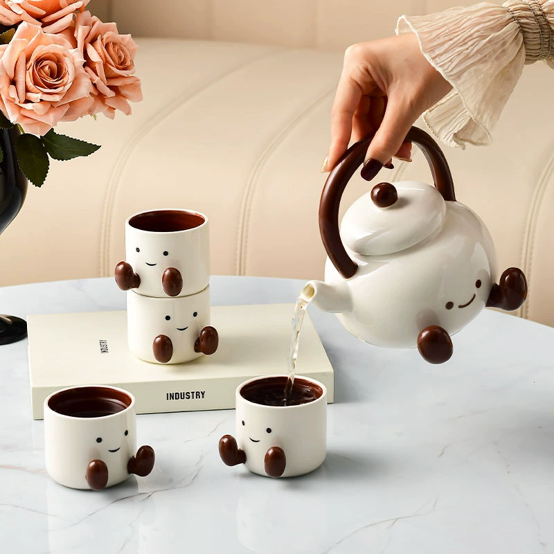 Милый керамический чайник с мультяшными ножками, набор керамических кружек для воды, подарочная коробка, чайник для питья, повседневный подарок, оптовая продажа
