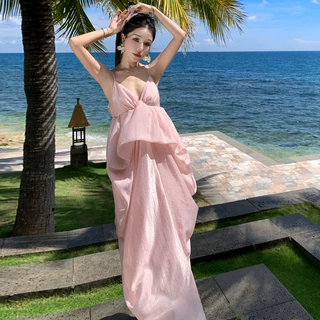 海岛风情法式吊带裙度假穿搭裙子海边长裙粉色高级感礼服连衣裙女