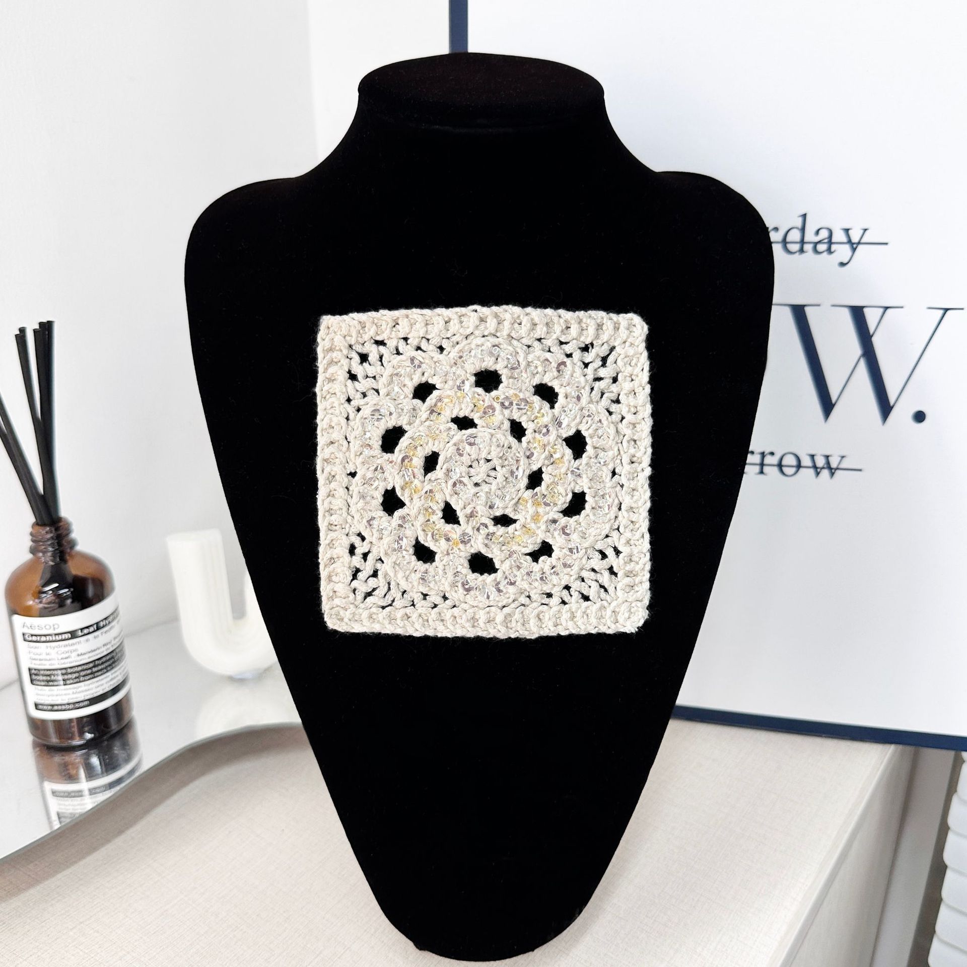 Crochet de alta calidad de encaje de sequilla flor de decoración parches de ropa vestidos bolsos accesorios de bolsillo mayorista