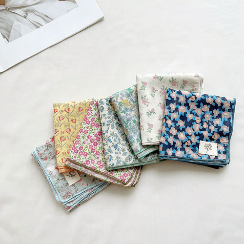 Japanese style cotton and linen versatile literary scarf head small square scarf new small floral scarf children's pure cotton fresh square scarf 