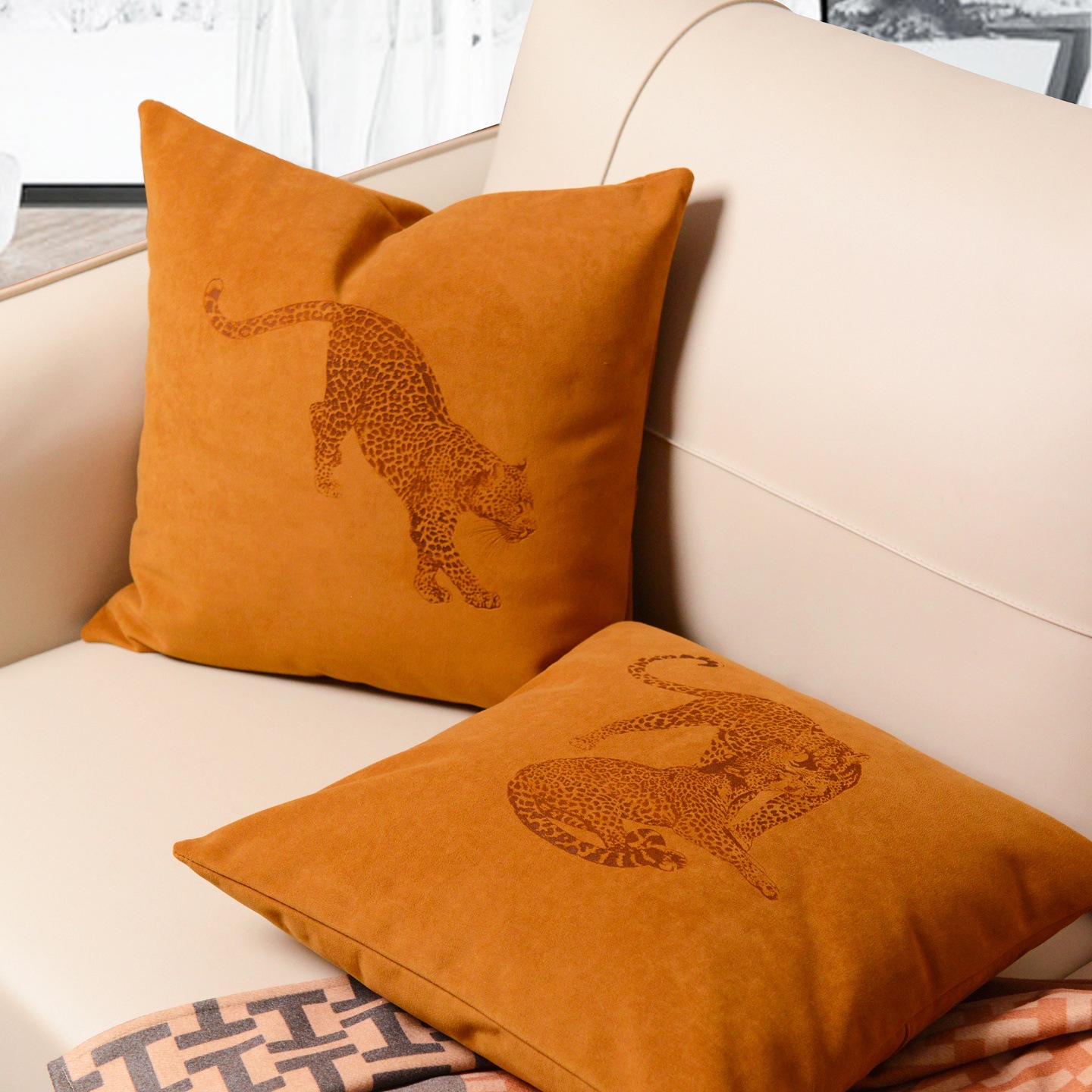 Light Luxury Pure Color Deli Velvet Laser Engraving Craft Pillow, Customizable Logo Car Logo Advertising Square Cushion Car