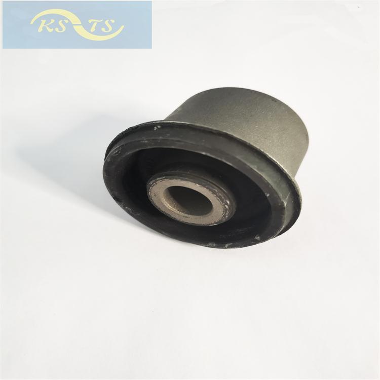 三菱悬挂衬套  4010A013 控制臂 衬套胶套