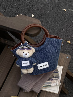 Small small bag, sophisticated handheld shoulder bag