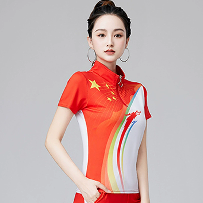 Спортивная форма в патриотическом стиле: футболка с коротким рукавом для мужских и женских команд по аэробике и квадрофитнесу (летний костюм)