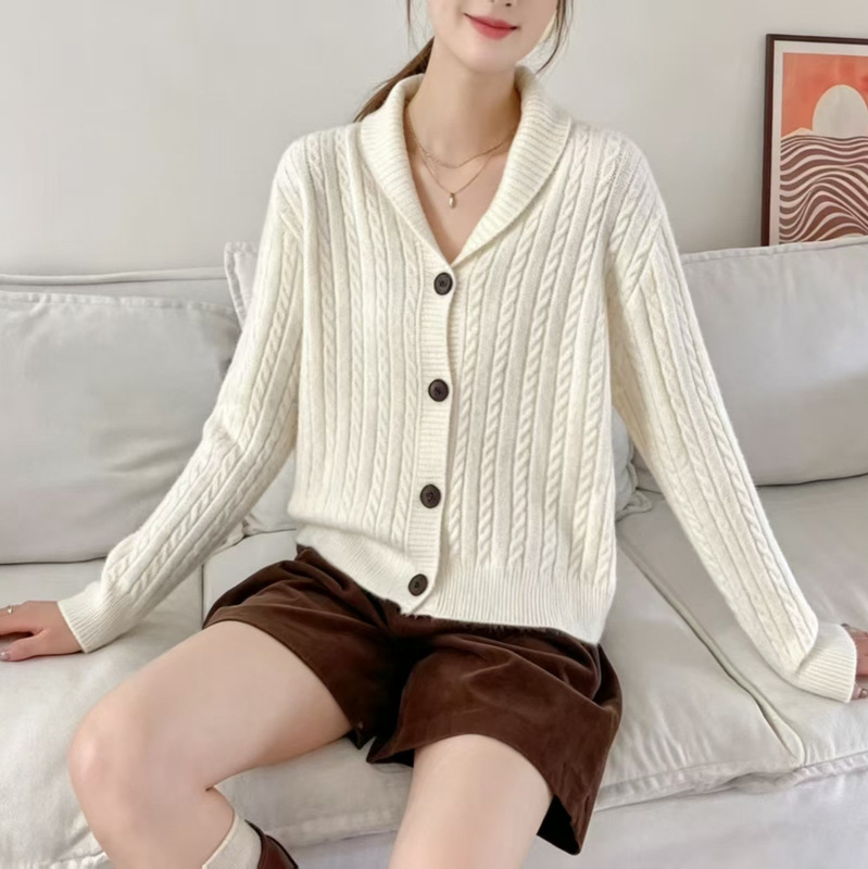 Cross-border retro green fruit collar cable-knit sweater for women, 2026 autumn and winter soft and cozy petite knitted cardigan jacket top Cross-border retro green fruit collar cable-knit sweater for women, 2026 autumn and winter soft and cozy petite knitted cardigan jacket top