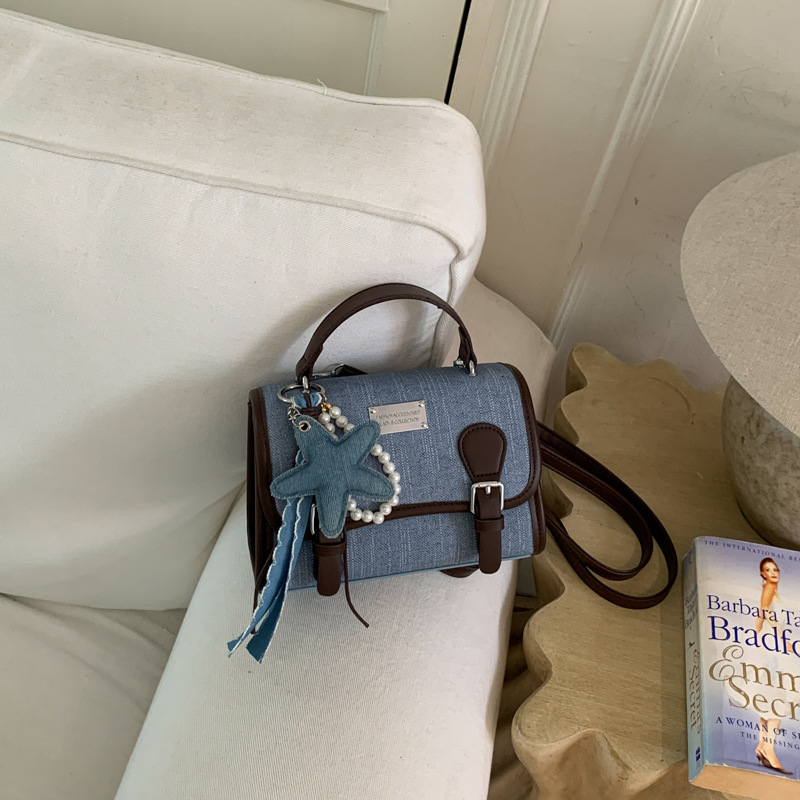 Nicho de diseño bolso de mano mujer 2026 nuevo exquisito bolso cuadrado de estilo extranjero mini mochila de alto nivel mochila image 10