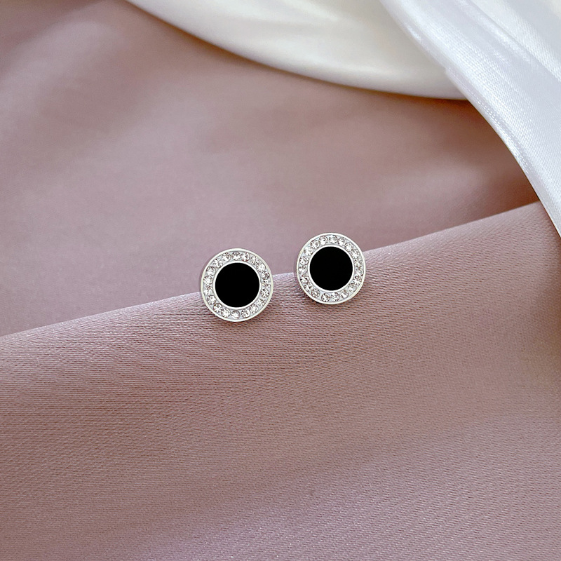 304 Stainless Steel Material Electroplating Golden Plated Round Titanium Steel Elegant Ear Studs