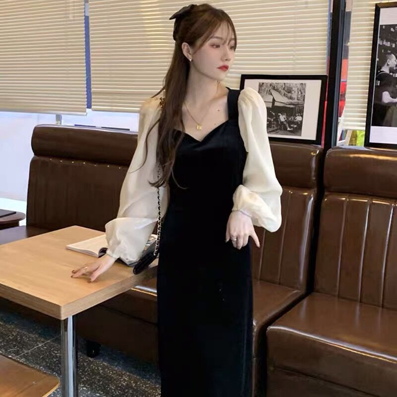 Elegant Dress Image 3
