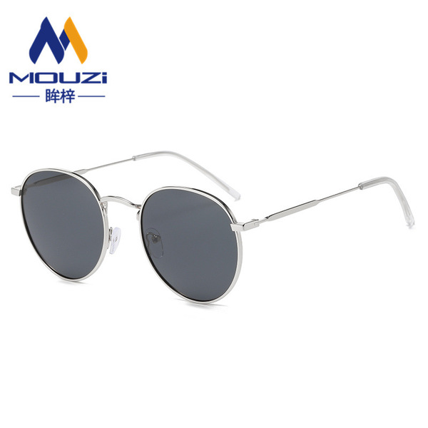 Retro trend fashionable sunglasses