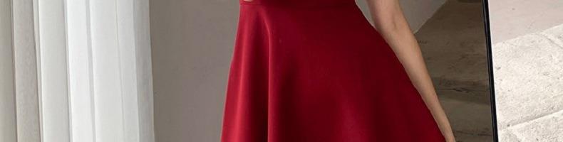 帮手描述图：2022夏季新款复古赫本风小黑裙胖妹妹收腰显瘦方