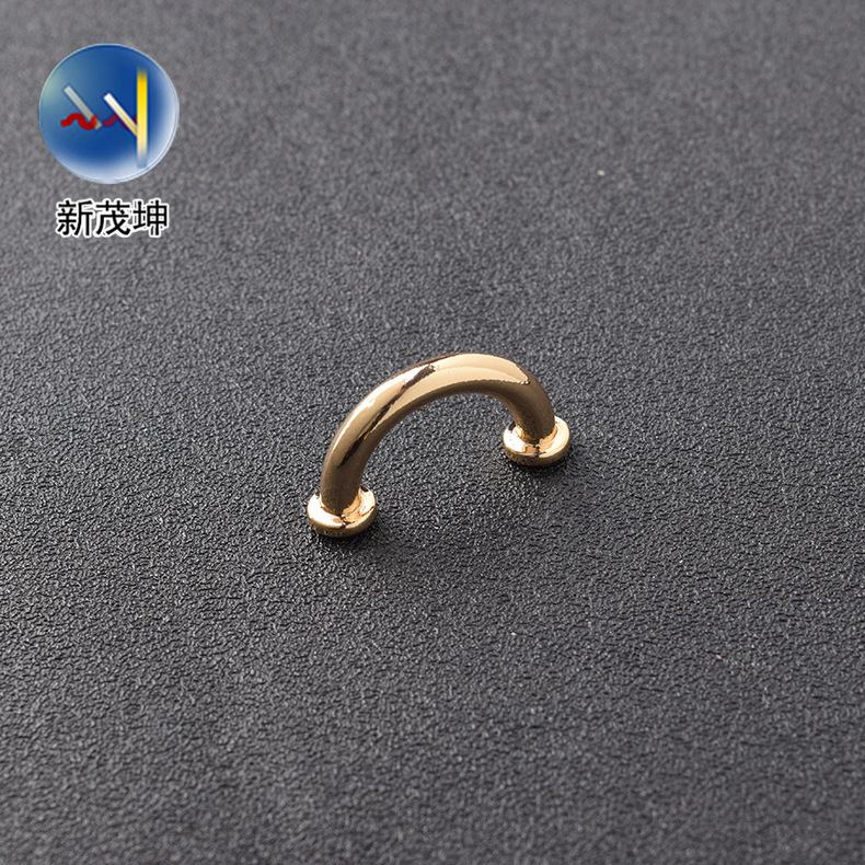 En stock al por mayor asa de puente de metal mango equipaje bolsa de hardware hebilla de caja de regalo en forma de U arco puente hebilla mango