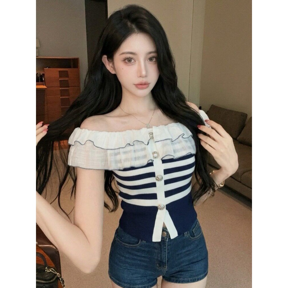 小香风一字肩荷叶边上衣女士夏季新款撞色木耳边条纹针织短款小衫