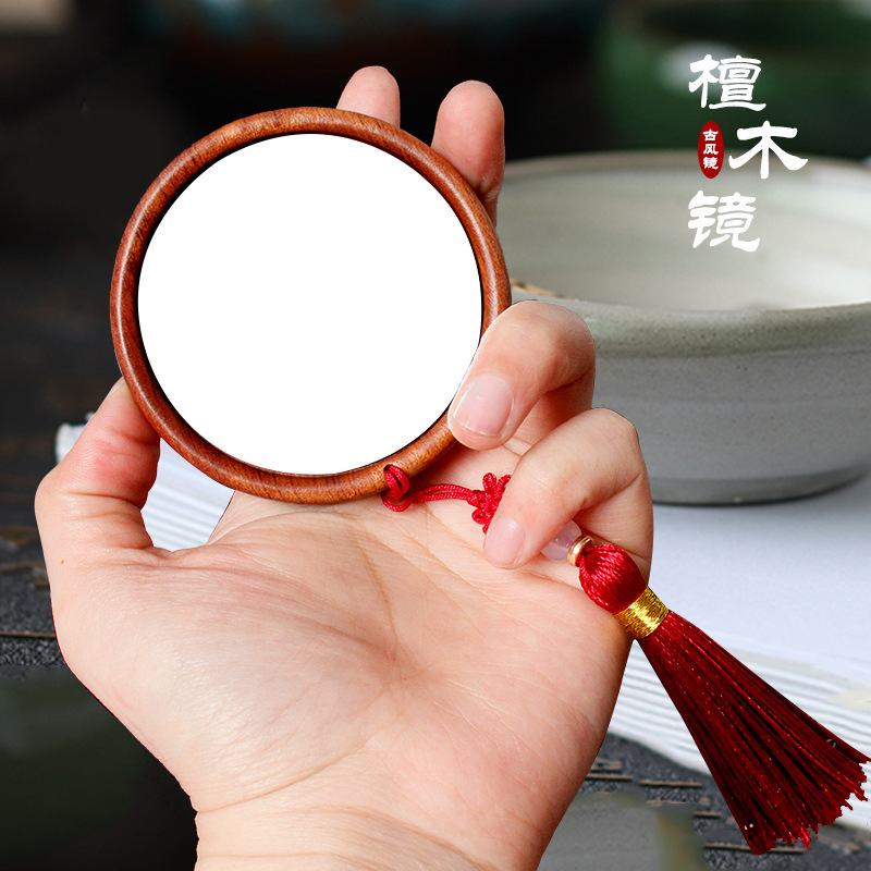 中国風の特色の贈り物の緑檀木は化粧鏡を身につけます。|undefined