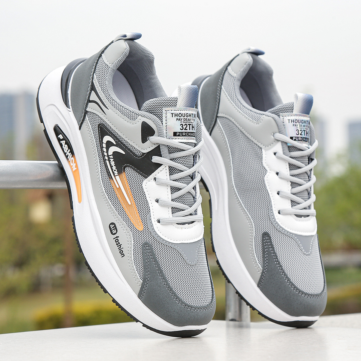 Otoño e invierno para hombres nuevos zapatos de papá de suela gruesa zapatos deportivos de malla modelos de pareja zapatillas de deporte de moda cabello de una pieza