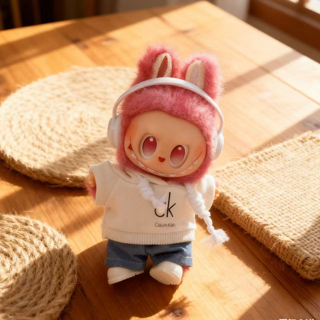 Tercera generación y cuarta generación de ropa de bebé labubu 17cm muñeca lindo trajes de ropa casual suéter