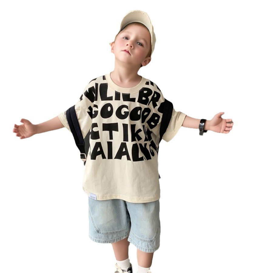 2024 nueva camiseta de cuello redondo para niños de verano manga corta de moda para niños media manga estilo coreano top de bebé moda masculina