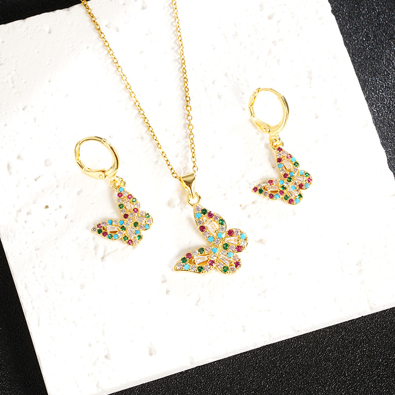 Nuevo collar de oro de arena vietnamita, temperamento de todo fósforo, pendientes de mariposa de cristal con incrustaciones de diamantes, joyería ligera y lujosa que no se desvanece durante mucho tiempo