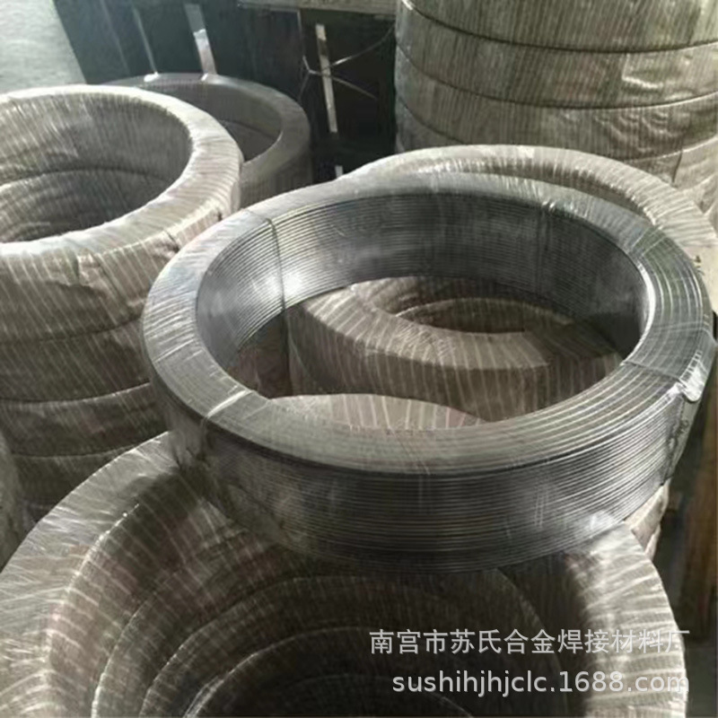 4Cr13是金属粉型埋弧堆焊药芯焊丝。堆焊时电弧稳定，易脱渣，飞