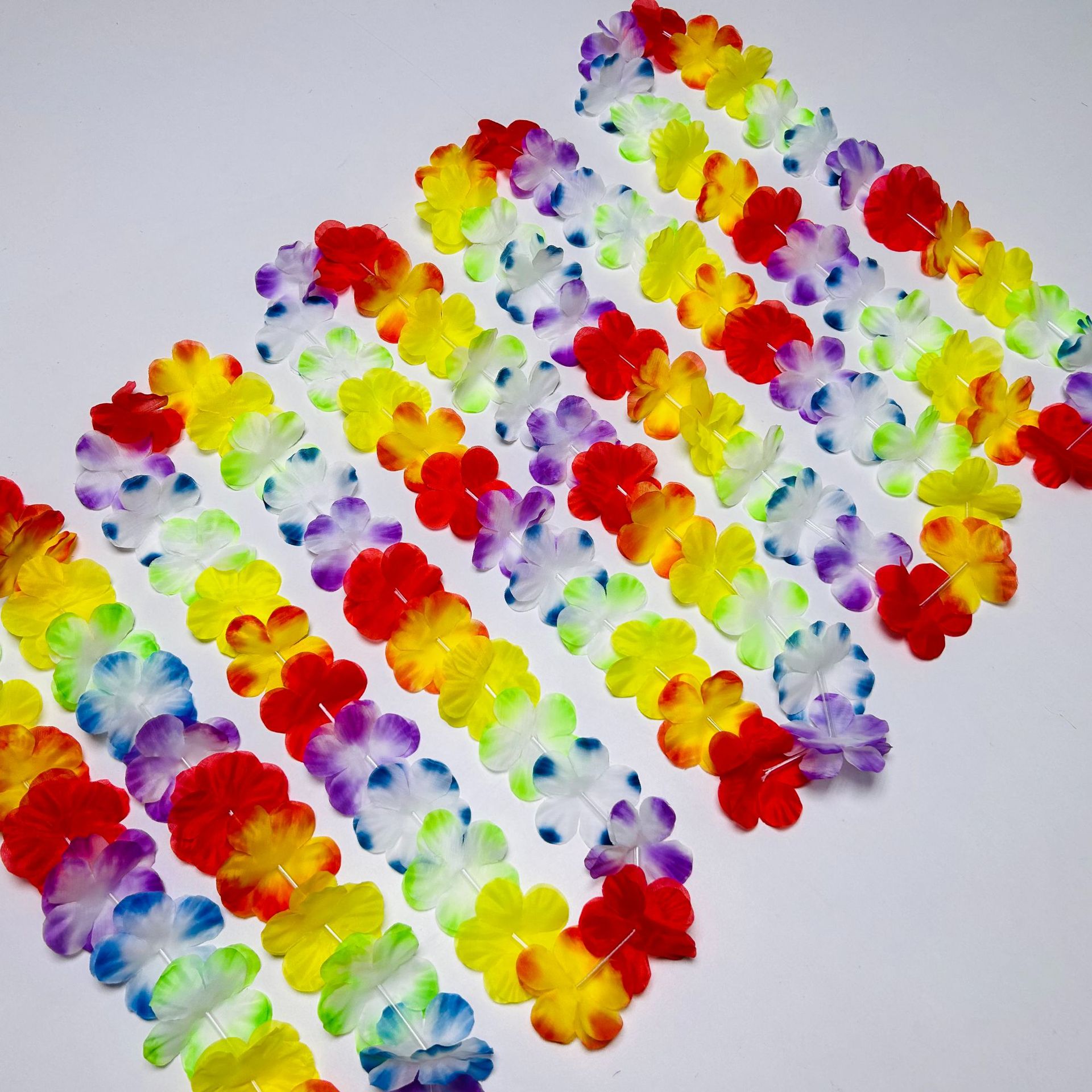 24 pares de coronas de color borde de cepillo perímetro de 96 cm pétalos de diámetro 6.5 cm para llevar el cuello de la fiesta