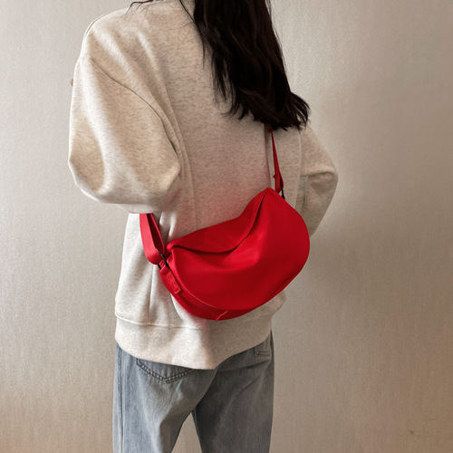 This year's popular small bag for women  new trendy red crossbody bag for women casual sports shoulder bag versatile dumpling bag