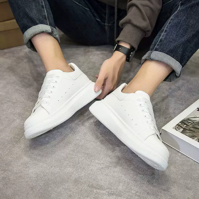 Белые туфли для мужчин, модные мужские туфли в корейском стиле, новый весенний стиль 2025 года, бархатные универсальные кроссовки, повседневная спортивная обувь для пар для женщин