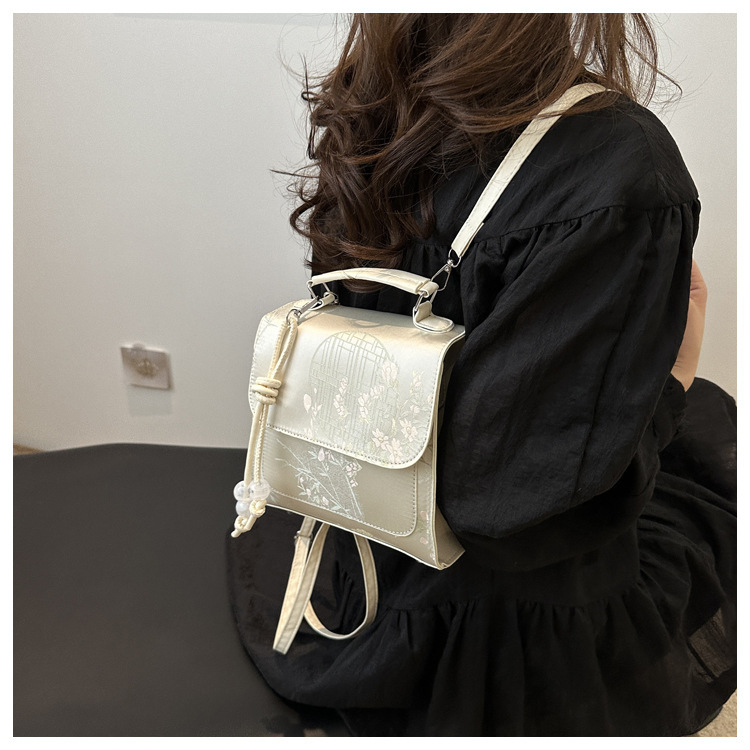 2024 New Style Fashion Design One Shoulder Crossbody Bag with Western Style, Pure Color, Fresh Underarm Texture_voghion.com