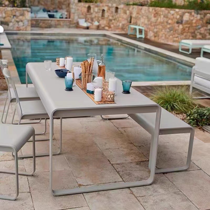 Mesa y silla personalizados de aluminio al aire libre Jardín al aire libre Hotel Villa Resort Residencial Mesa y silla metálica Set