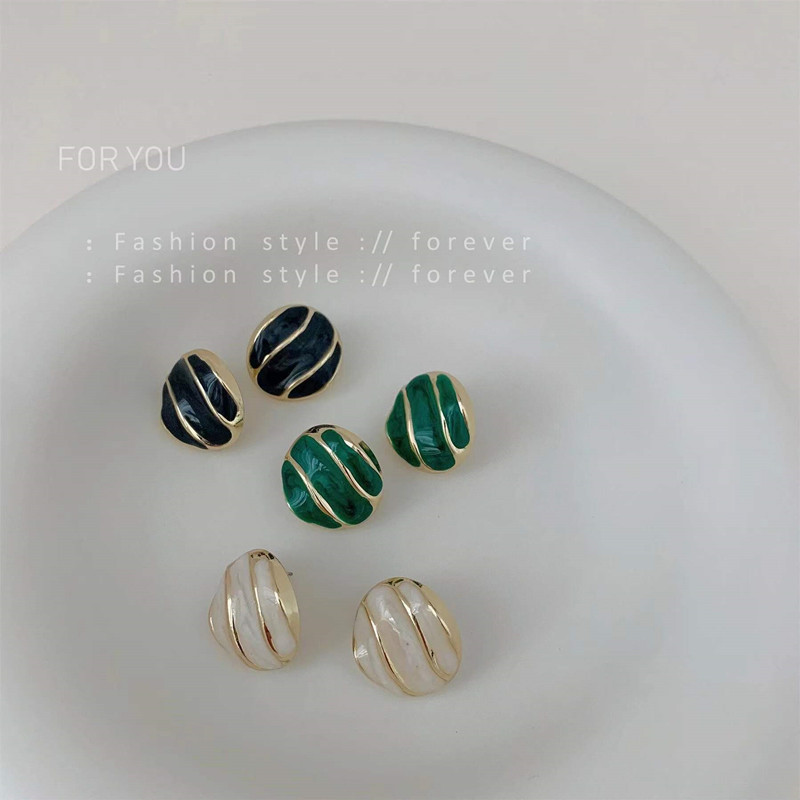 Green enamel